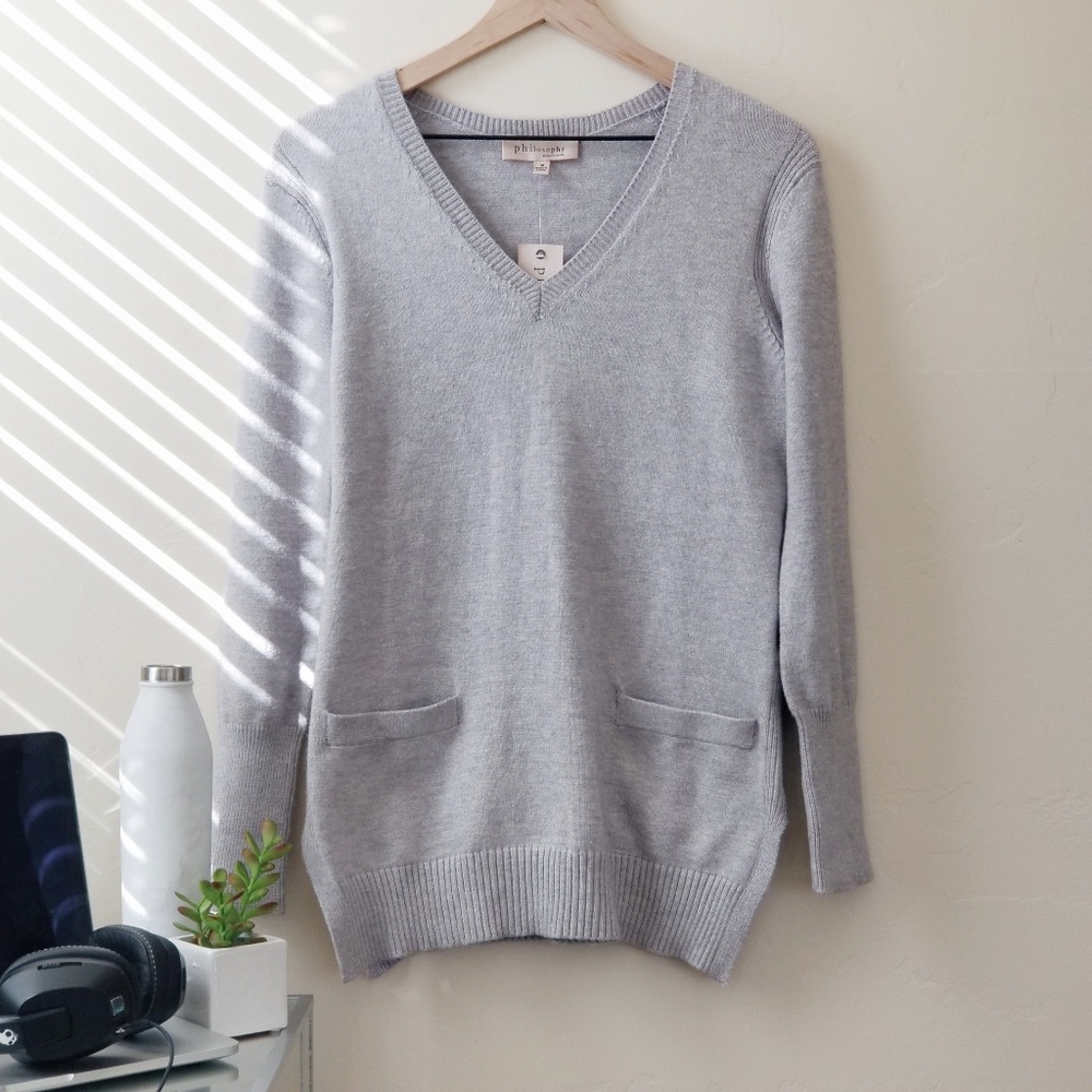 NWT Philosophy V-Neck Tunic Sweater (M)